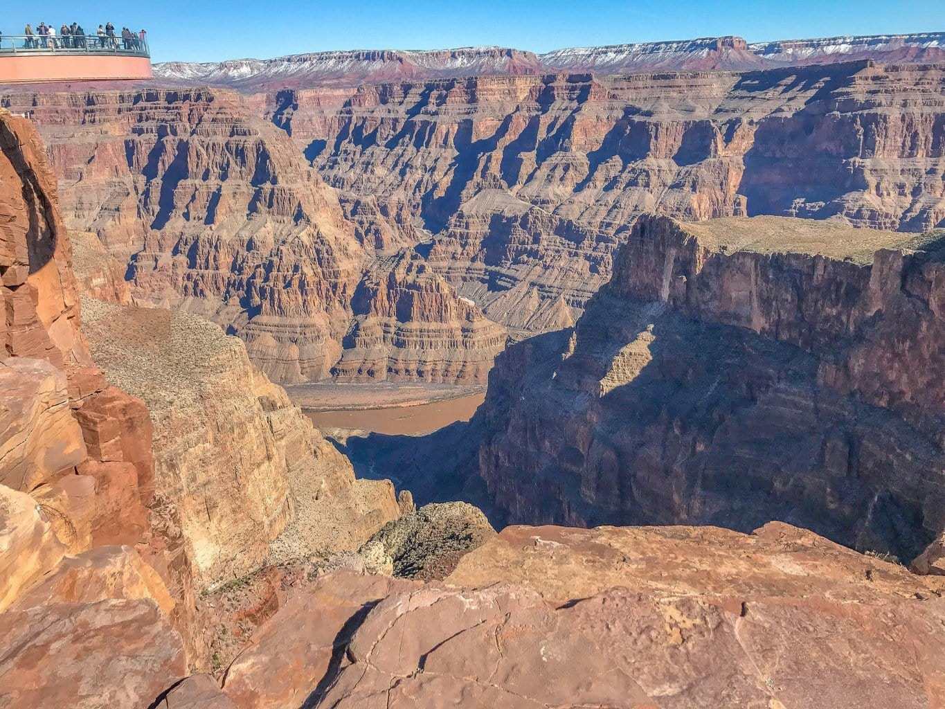 A visit to the grand canyon with detours of nevada