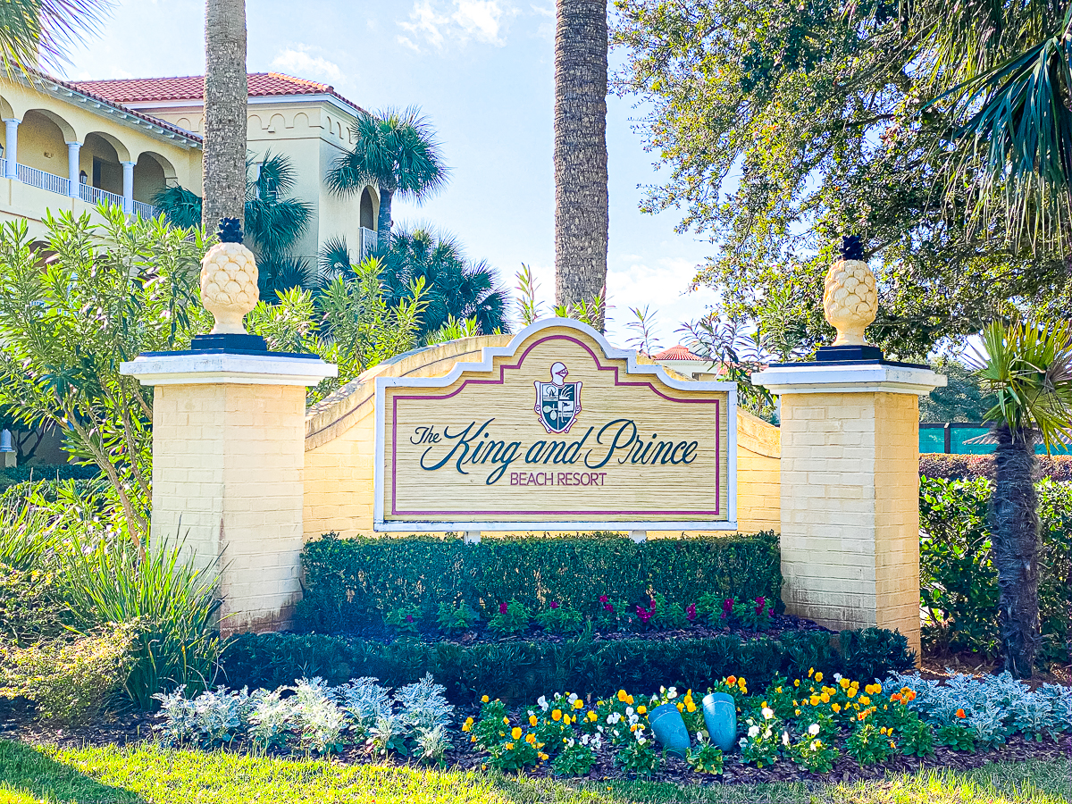 King and Prince Resort front entrance