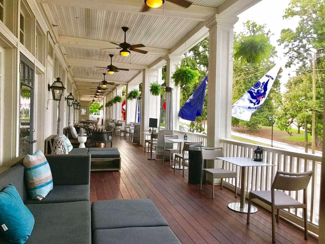 The Partridge Inn Augusta is the perfect blend of modern posh and Southern Charm. With a rich history and modern feel, The Partridge Inn is perfect.