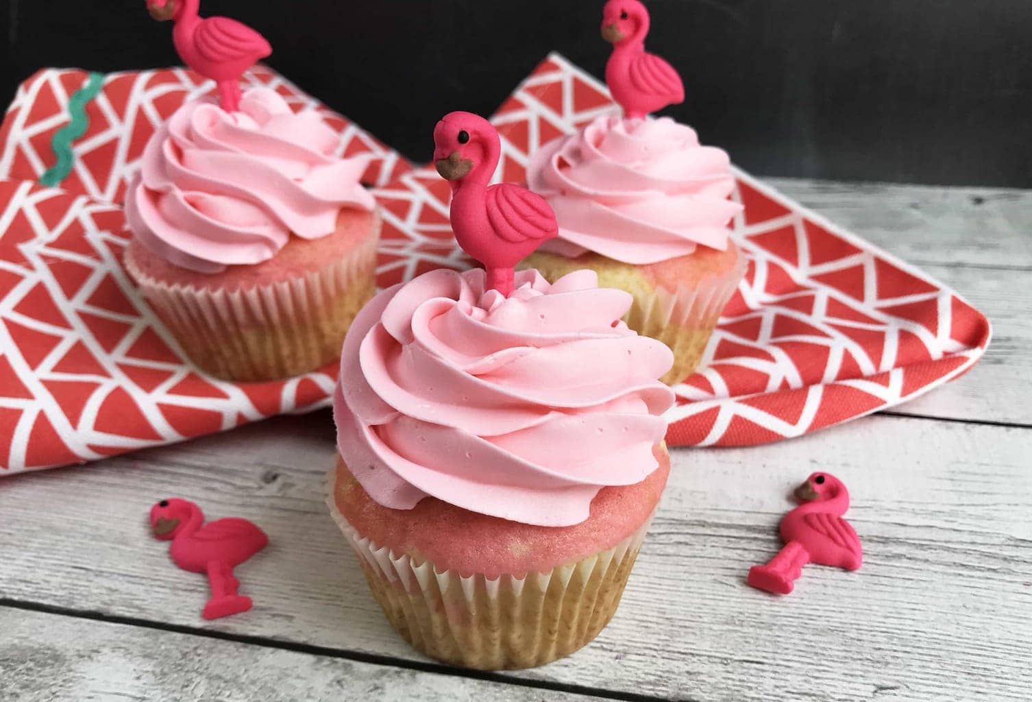 Flamingo-Cupcakes-8