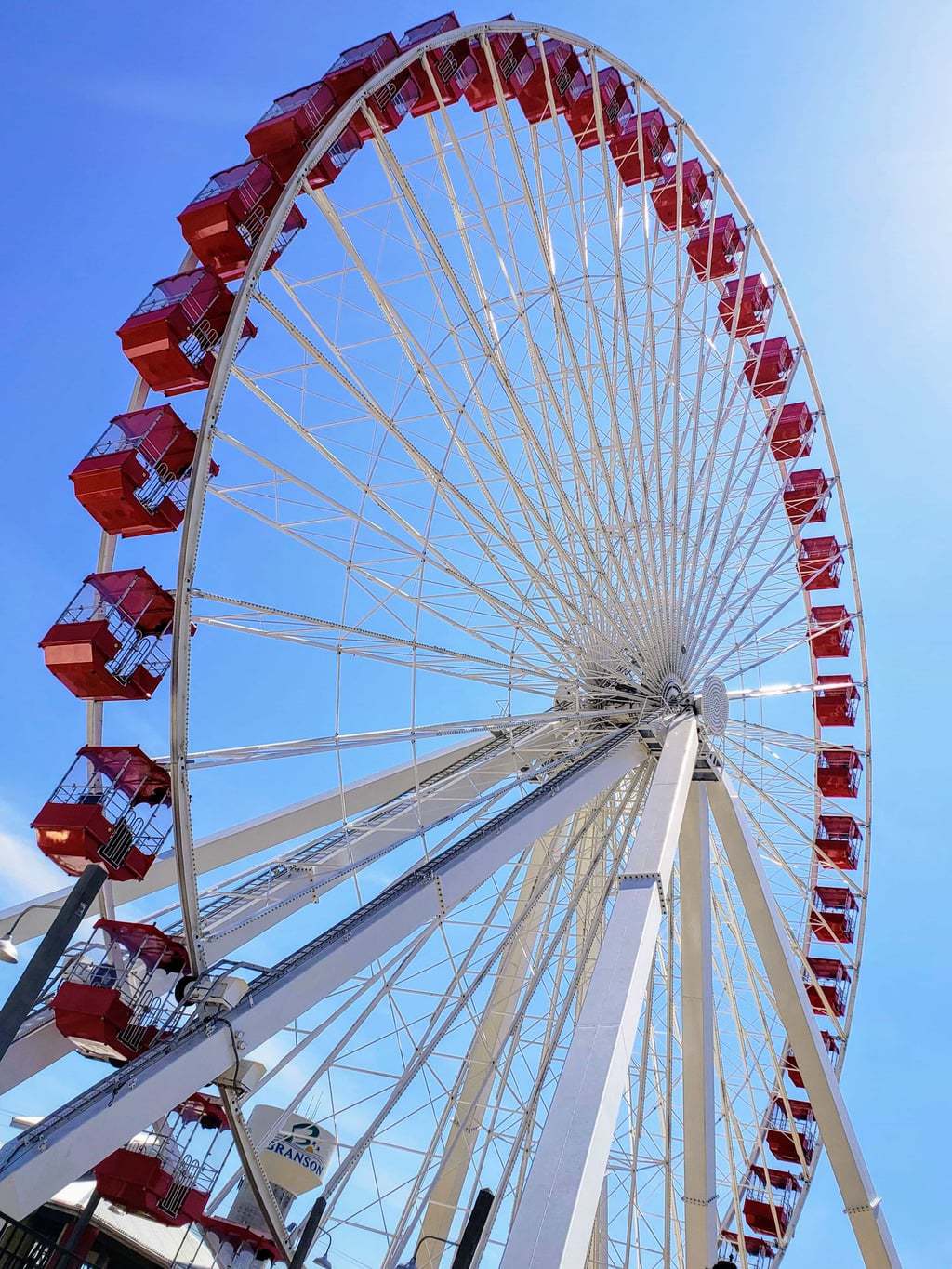 Branson Ferris wheel, Chicago navy pier Ferris wheel, Ferris wheel in Branson 