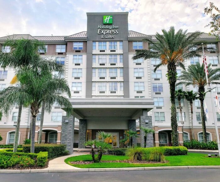 Holiday Inn Express & Suites in Kissimmee, Affordable Hotels near Disney World