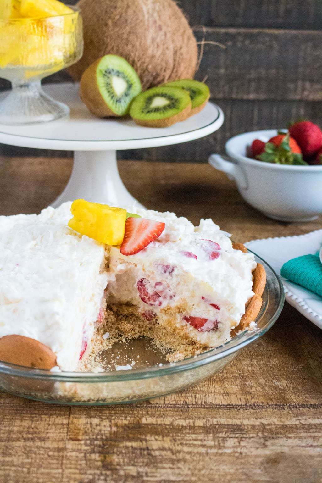 no-bake-tropical-cream-pie-strawberries-7