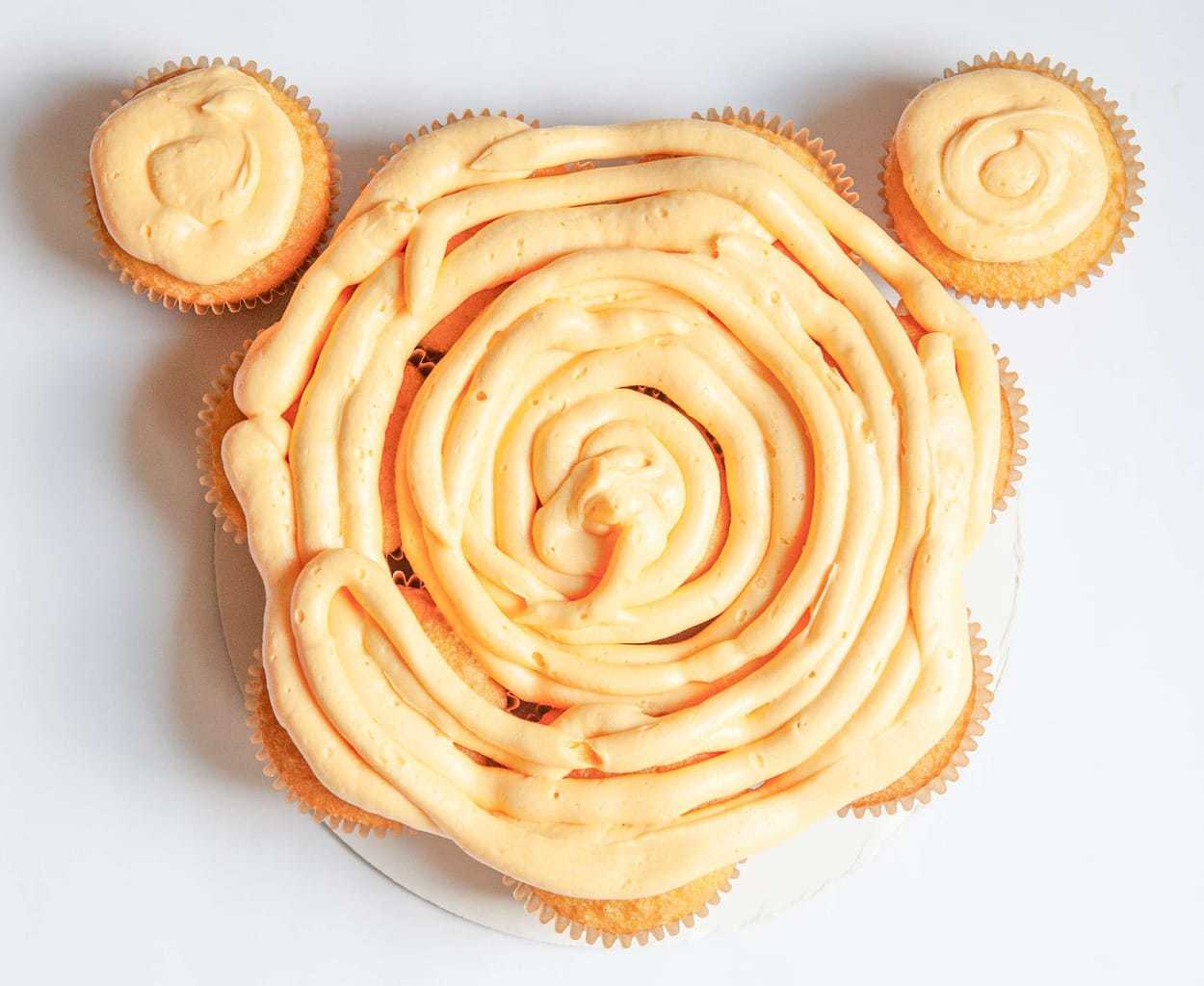 winnie-the-pooh-cupcakes-1