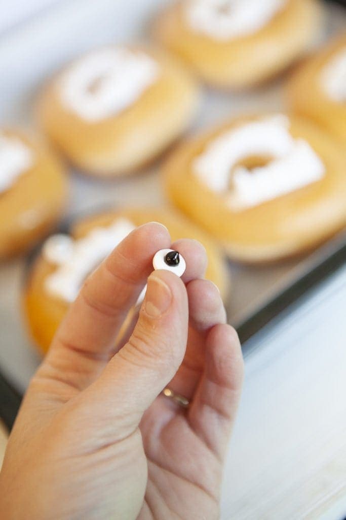 how to decorate your donuts for halloween