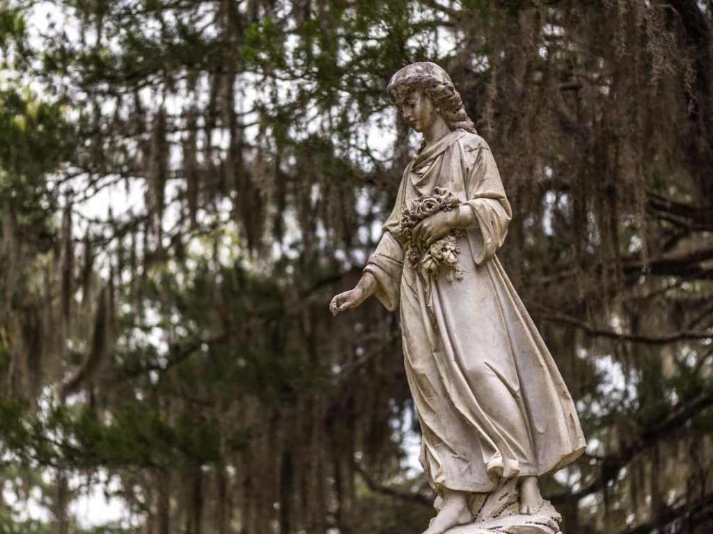 10 Top Haunted Cities to Explore in the US - You Brave Enough to Visit?