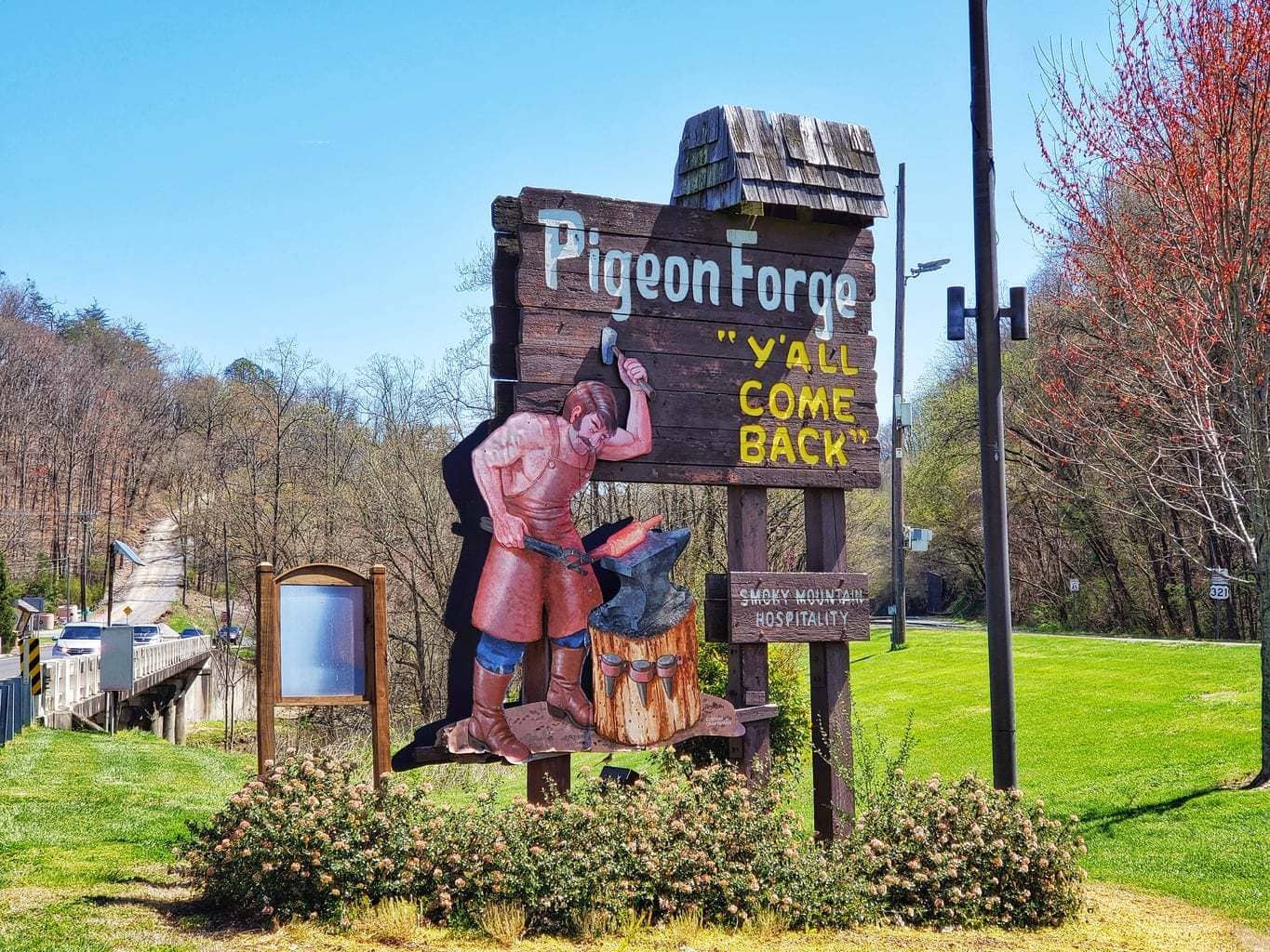 pigeon-forge-welcome-sign