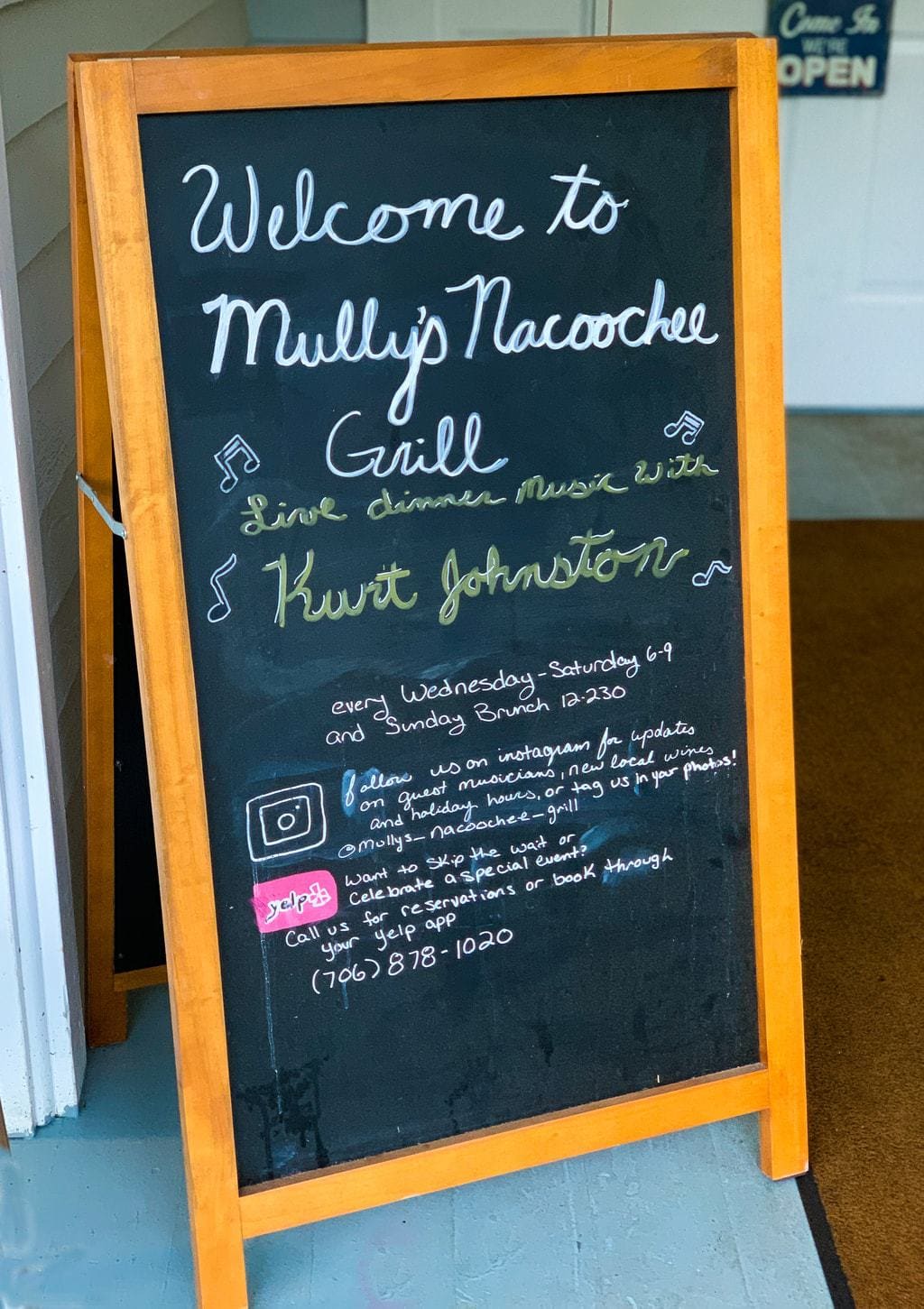 Live Music and entertainment at Mully's Nacoochee Grill in Helen, GA