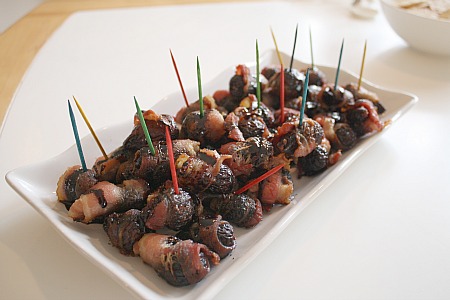 Bacon-Wrapped Figs with Balsamic Reduction