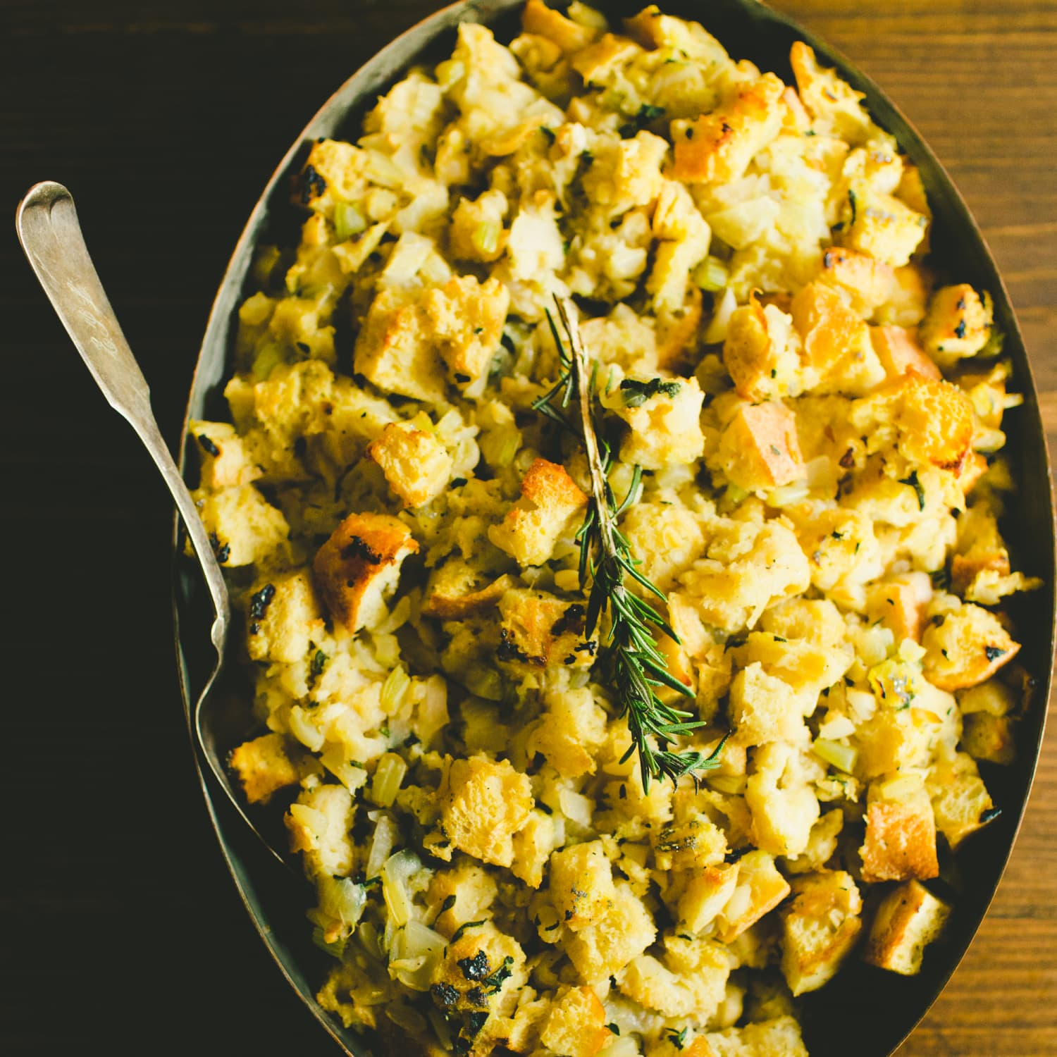 Classic Sage and Onion Bread Stuffing