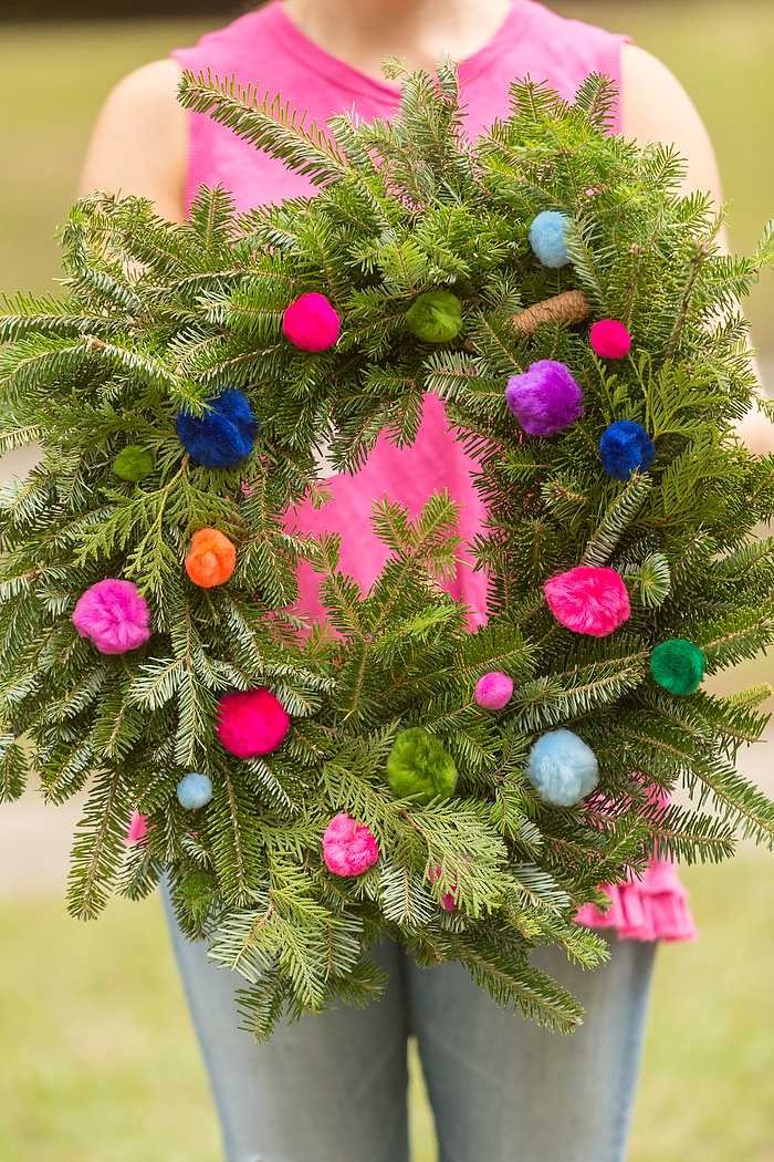 DIY Colorful Pom Pom Holiday Wreath