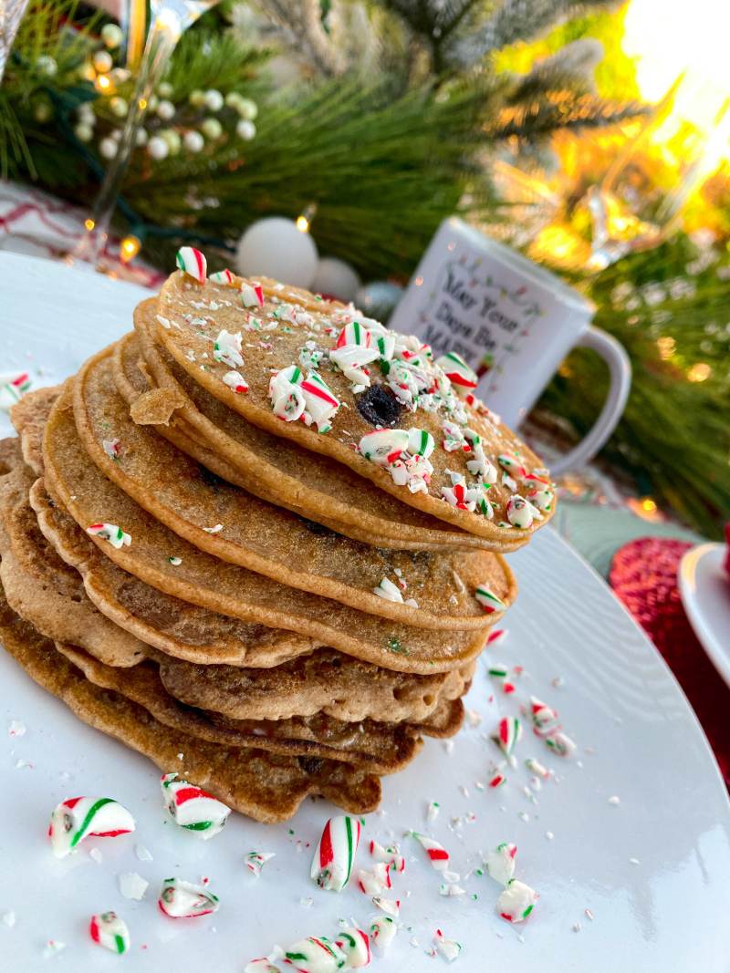 Easy Chocolate Chip Peppermint Pancakes