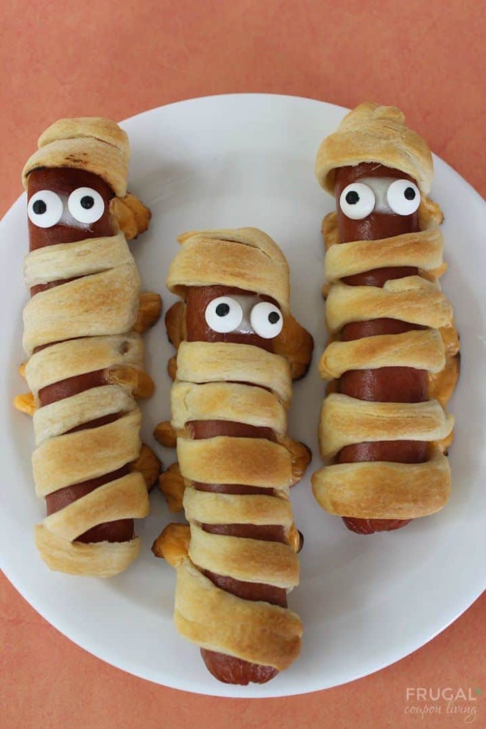 Halloween mummy hot dogs