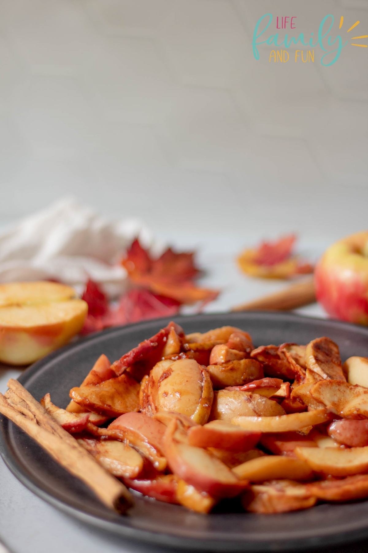 Healthy Baked Apples - vegan recipe