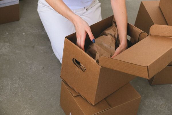 How to Make Your Home Decor Survive a Long-Distance Move