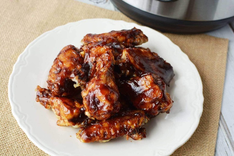 How to make Instant Pot Chicken Wings With Your Favorite Wing Sauce