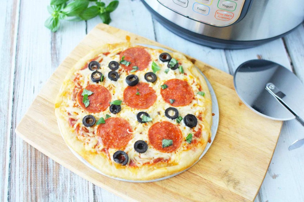 Instant Pot Pizza With Pepperonis