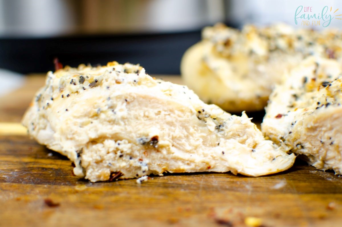 Instant pot Cream Cheese Chicken Seasoned with Everything But the Bagel Recipe