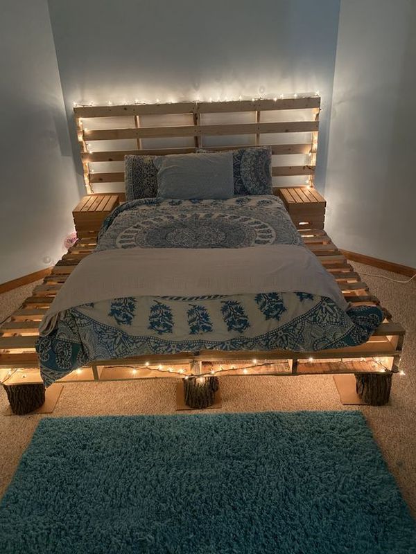 Diy Pallet Beds You Can Totally Do Yourself, Twin Bed Made Out Of Pallets