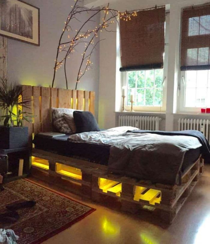 Pallet Beds With Lights