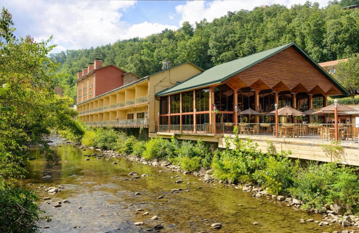 River Terrace Resort