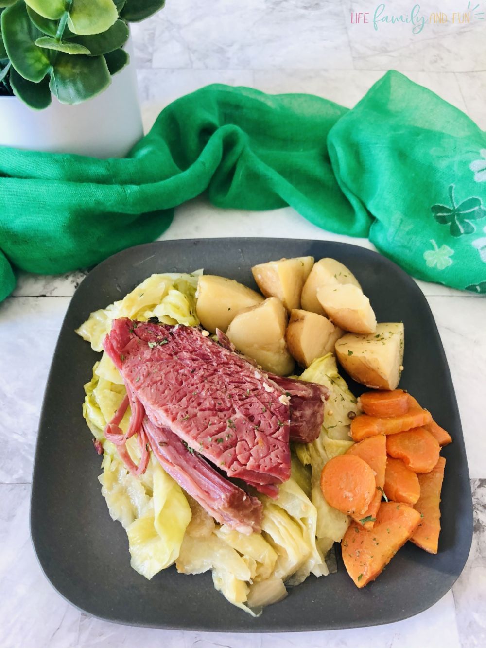 Slow Cooker Corned Beef & Cabbage (10)