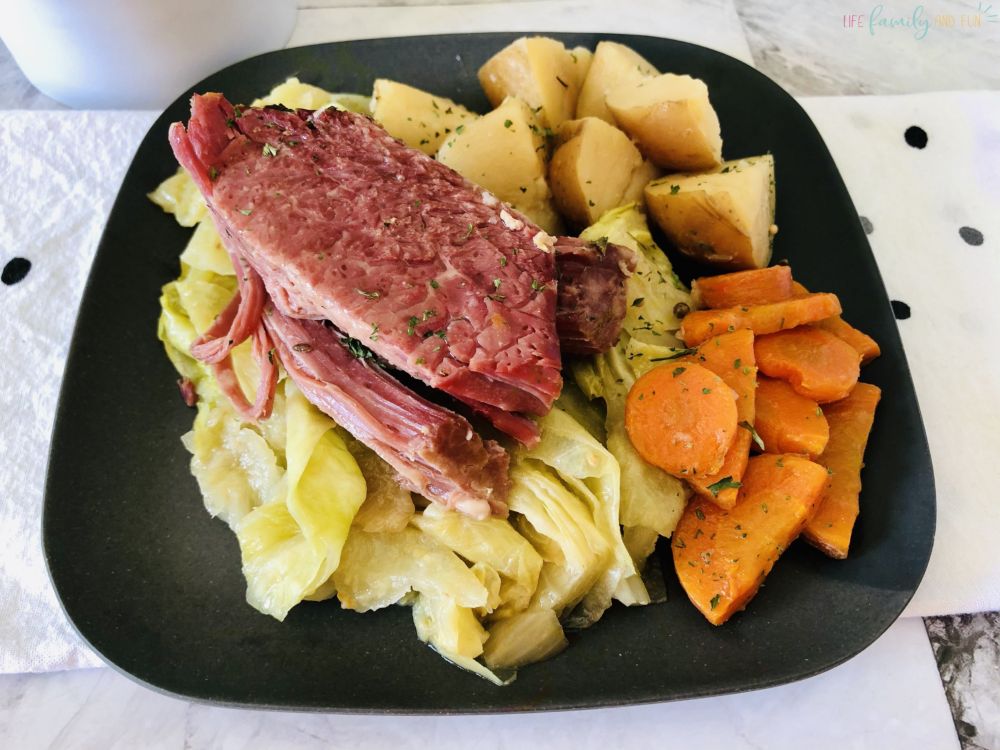 Slow Cooker Corned Beef & Cabbage (14)