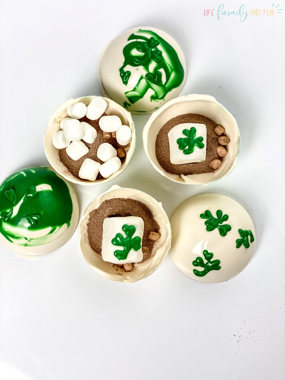 St Patrick’s day themed Cocoa Bombs (10)