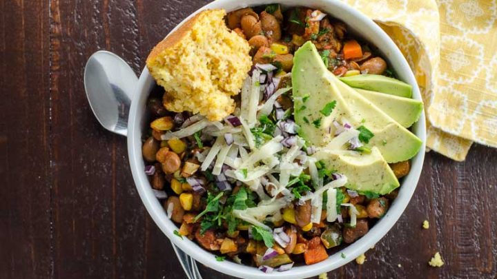 Vegan Chili with Pinto Beans and Corn