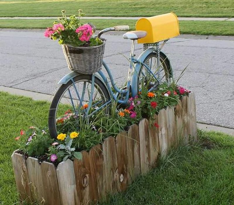 Vintage Bicycle Mailbox