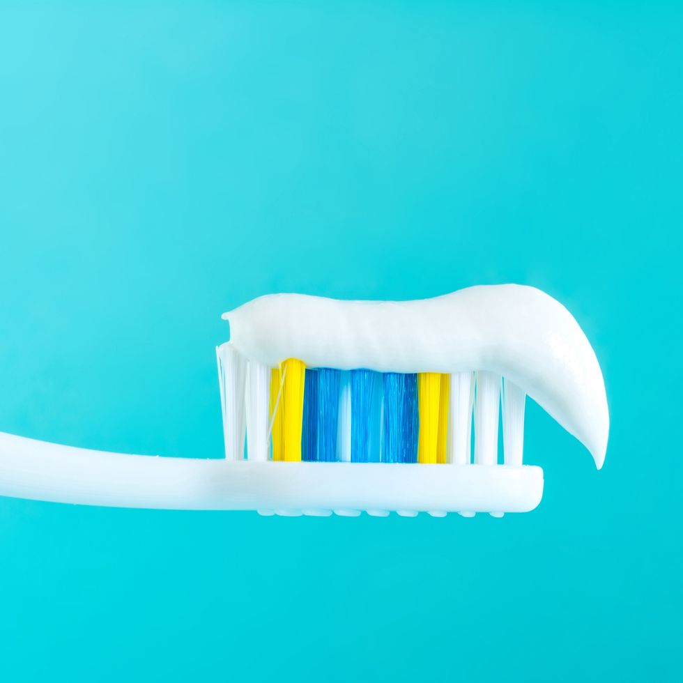 april-fools-pranks-for-kids-toothpaste-1612368597