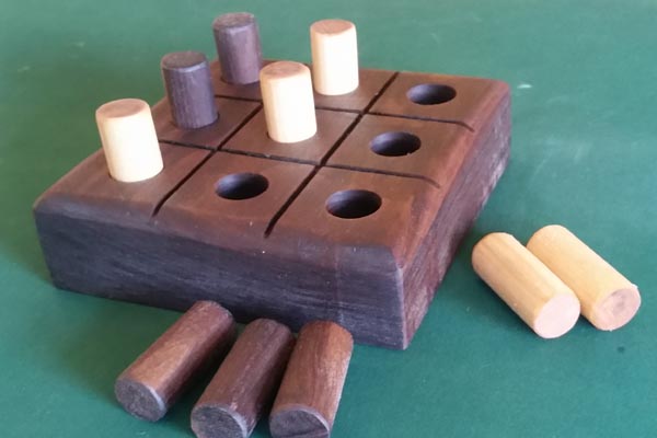 tic-tac-toe-game-board