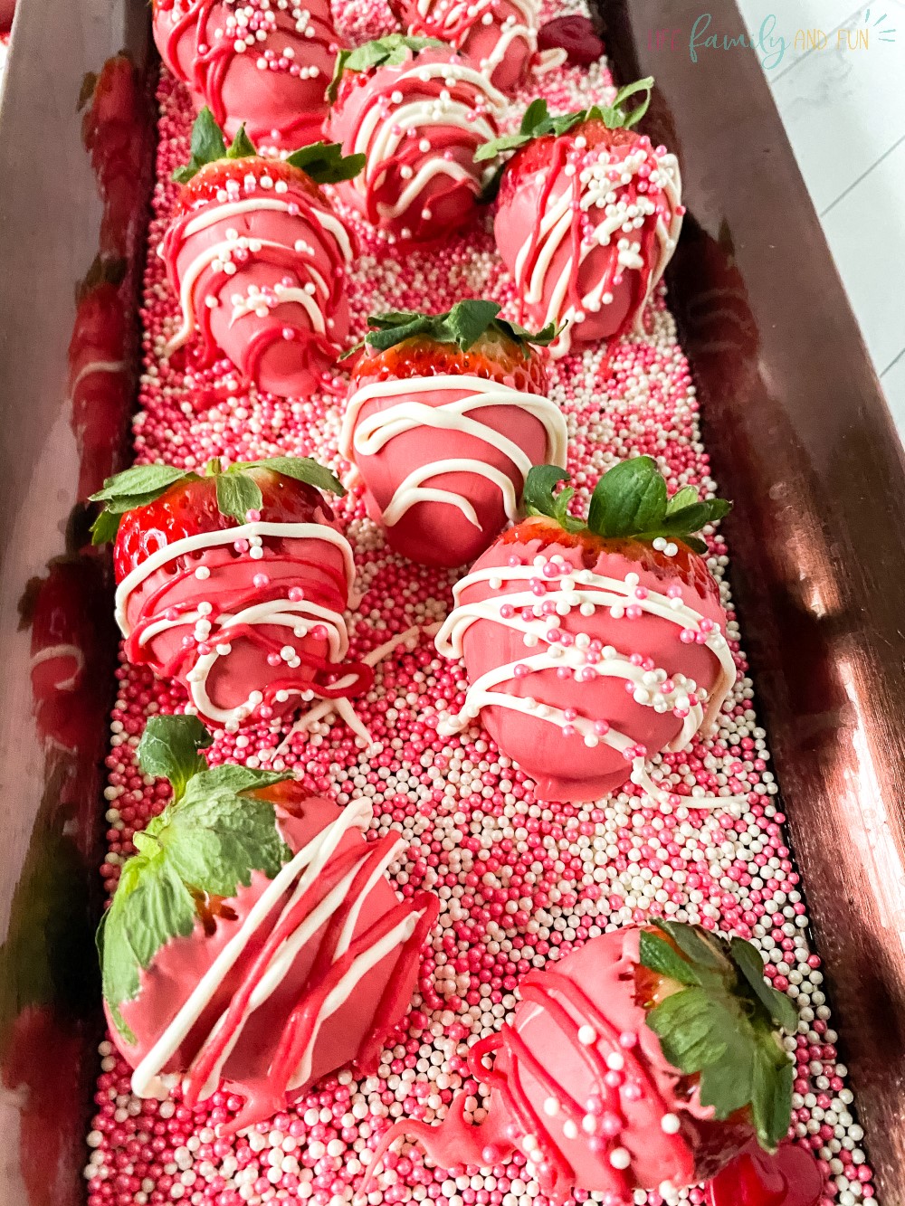 valentines chocolate covered strawberries (18)